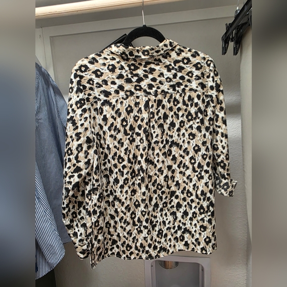 NY Collection Leopard Print Blouse Button-Up Utility Top 3/4 Roll Sleeves Large - Picture 2 of 11